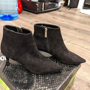Women boots size 6